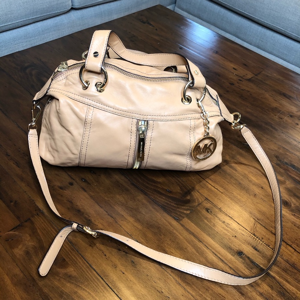 Michael Kors Vintage Purse!!